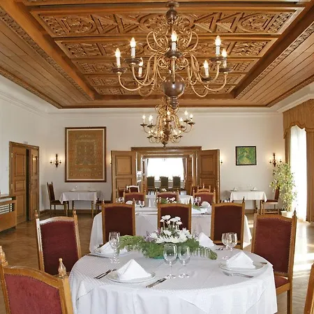 Palace Hotel