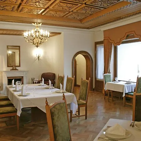 Palace Hotel